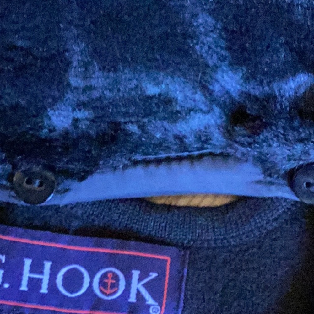 J G Hook black wool l.s. sweater adorned with embroidered and crystal snow - Picture 7 of 11